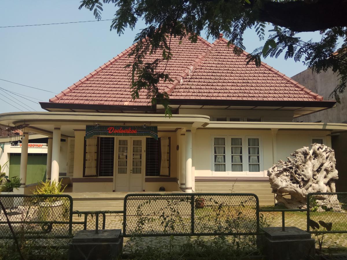 Doeloerkoe Homestay Solo Dış mekan fotoğraf