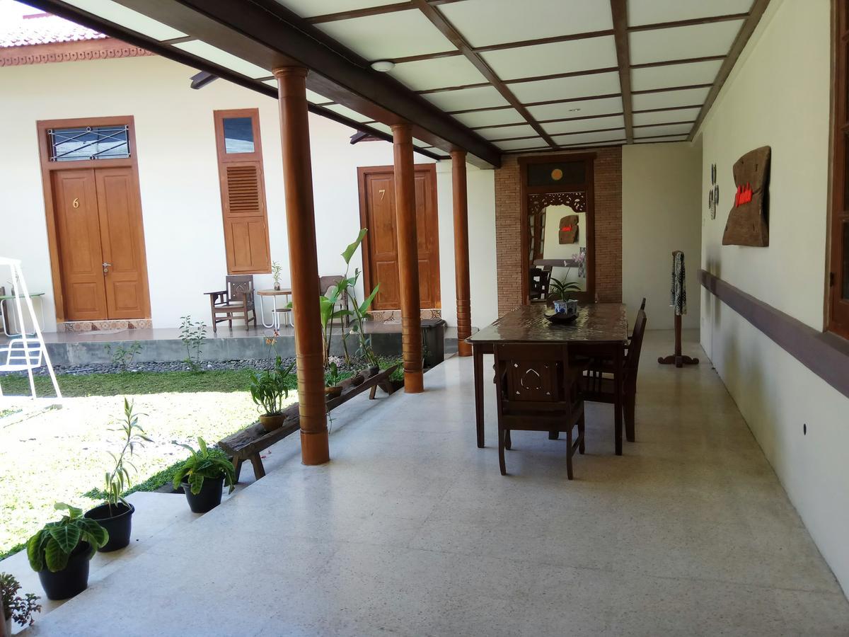 Doeloerkoe Homestay Solo Dış mekan fotoğraf
