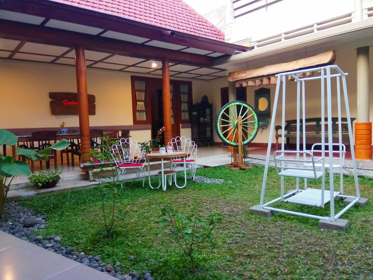 Doeloerkoe Homestay Solo Dış mekan fotoğraf