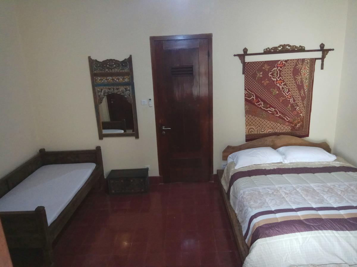 Doeloerkoe Homestay Solo Dış mekan fotoğraf