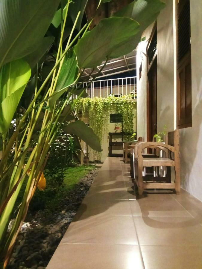 Doeloerkoe Homestay Solo Dış mekan fotoğraf