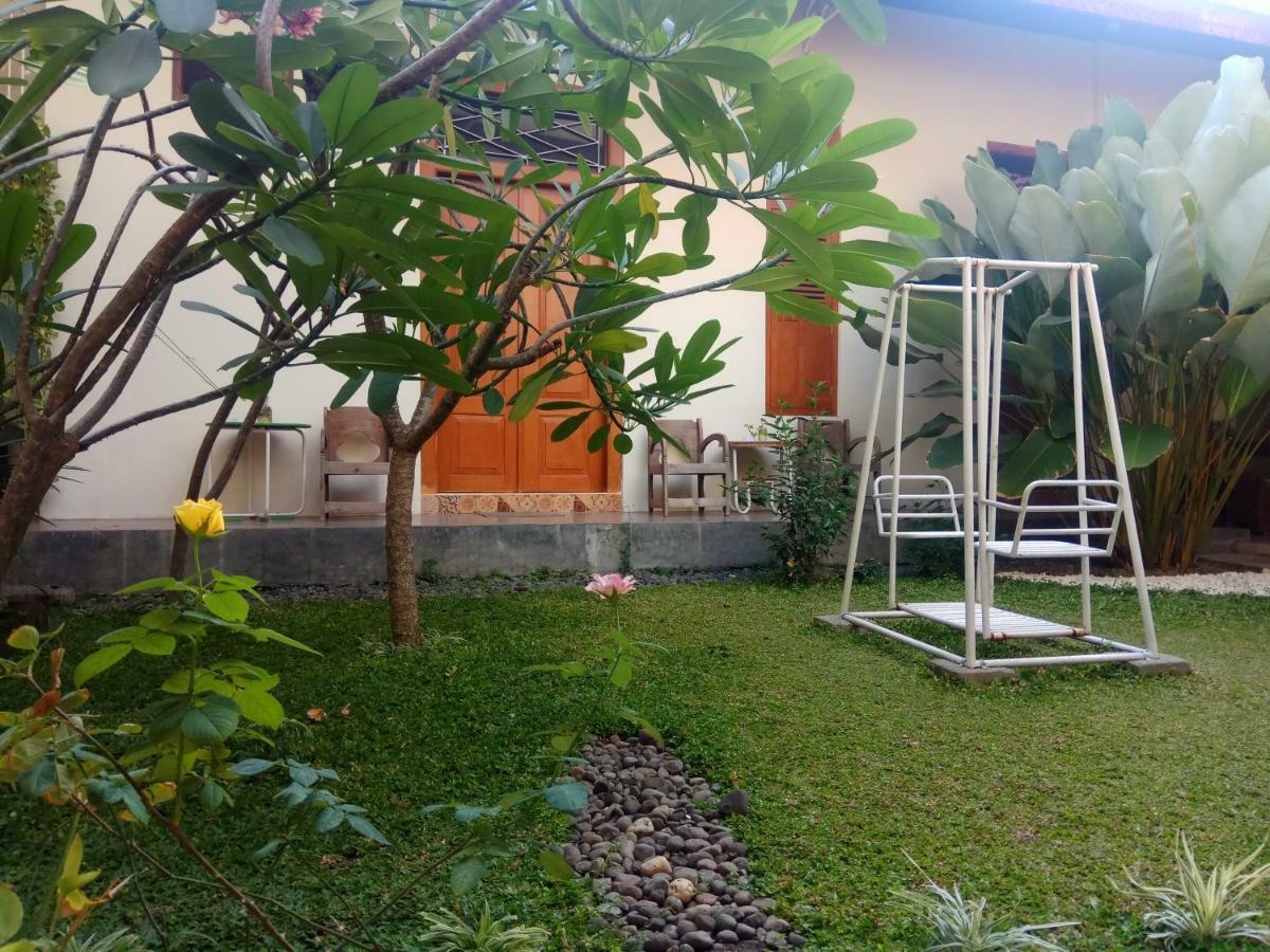 Doeloerkoe Homestay Solo Dış mekan fotoğraf